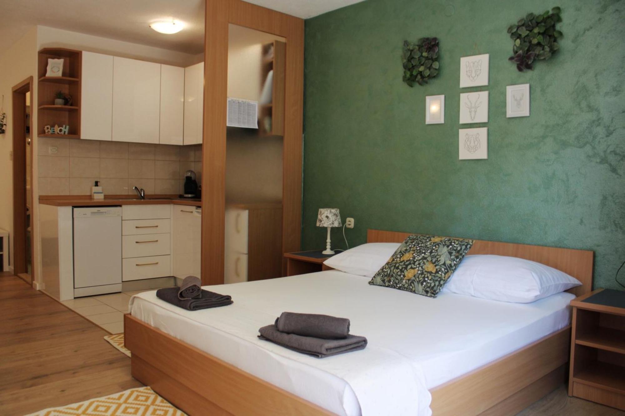 Studio Laura-Spacious Studio On The Main Beach Makarska Eksteriør billede